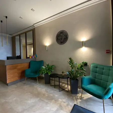 современная 2 комнатная в аркадии ! Apartment *